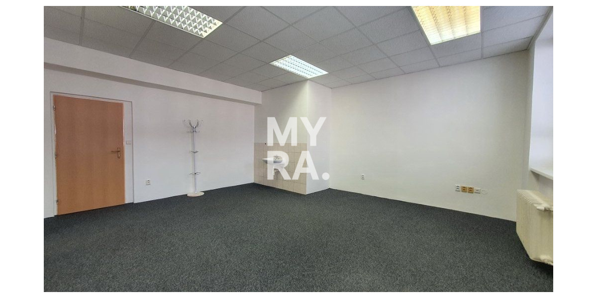 Kancelárie od 15m2 po 35m2 v Starom meste na Prenájom