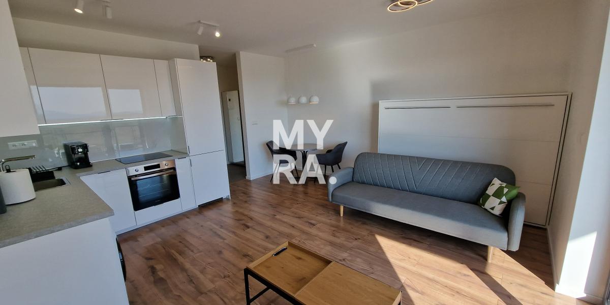 Pekný, úplne nový byt s parkovacím miestom