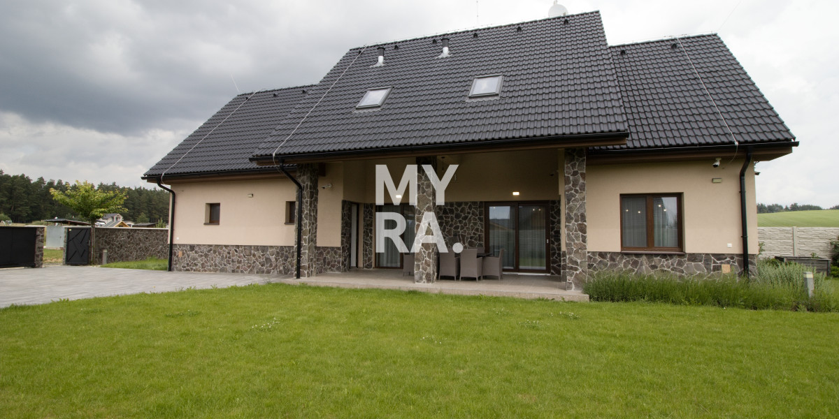 REZERVOVANÉ ***** / PREDAJ / Luxusne zariadený 5-izb. rodinný dom vo Vysokých Tatrách v blízkosti golfového ihriska