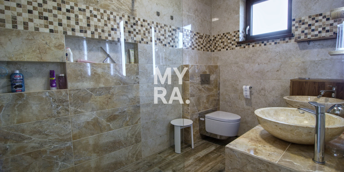 REZERVOVANÉ ***** / PREDAJ / Luxusne zariadený 5-izb. rodinný dom vo Vysokých Tatrách v blízkosti golfového ihriska