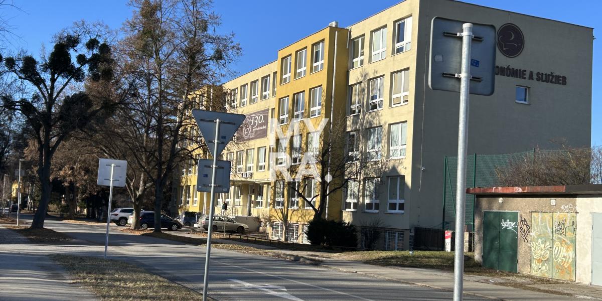 Predaj garáže v blízkosti centra mesta Prešov, na sídl. SDH