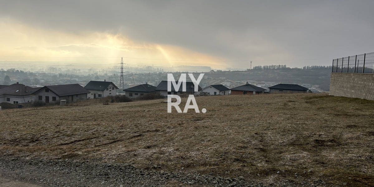 REZERVOVANÉ !!  Stavebný pozemok / 790 m2 / Fintice