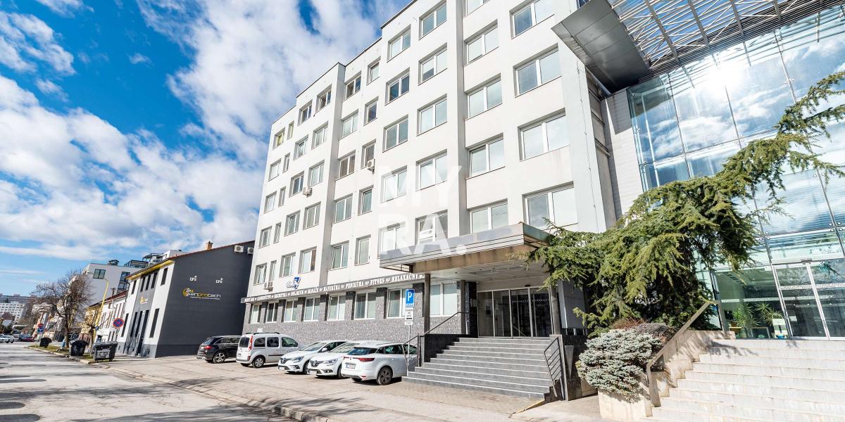 Kancelária 28,94m2 Kukučínova  - Prenájom