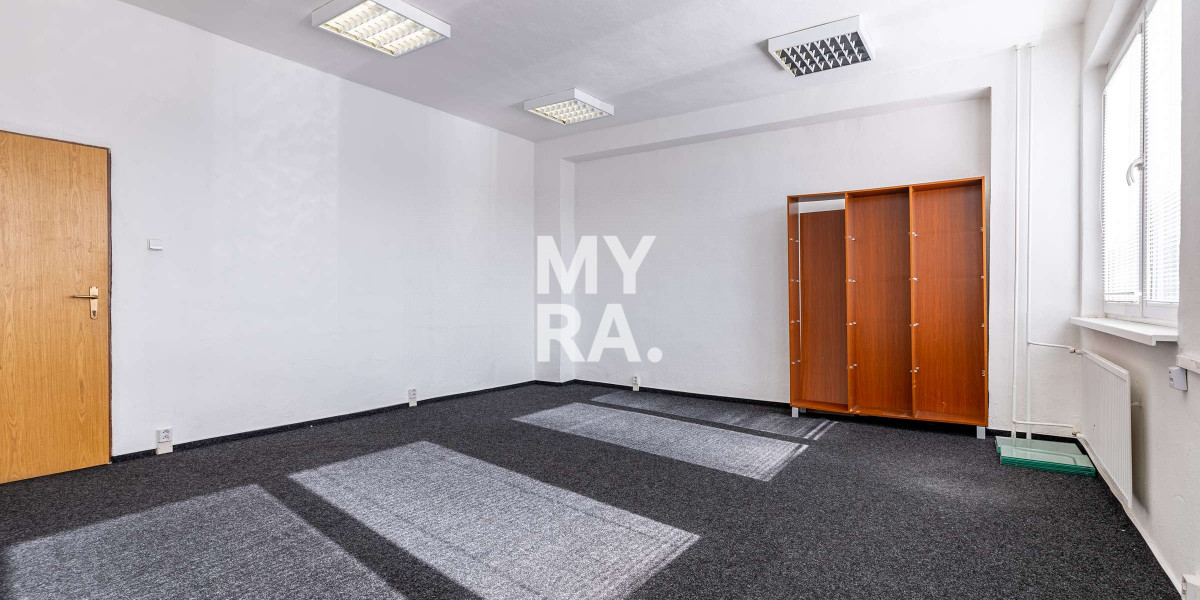 Kancelária 28,94m2 Kukučínova  - Prenájom
