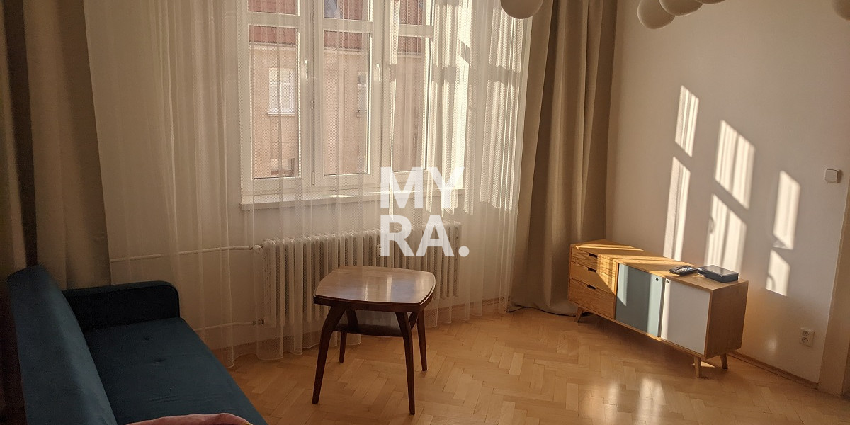 prenájom 3 izbový tehlový byt blízko centra, 110 m2