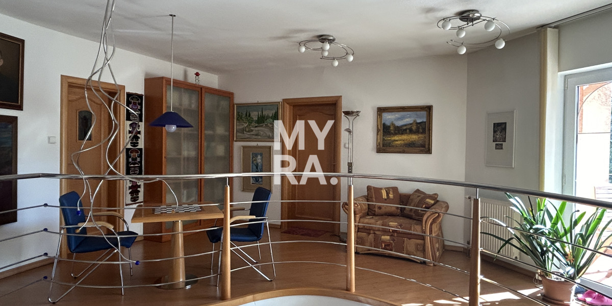 PREDAJ / Nadštandardná rodinná vila / Za Kalváriou, Prešov /tenisový kurt / krytý bazén