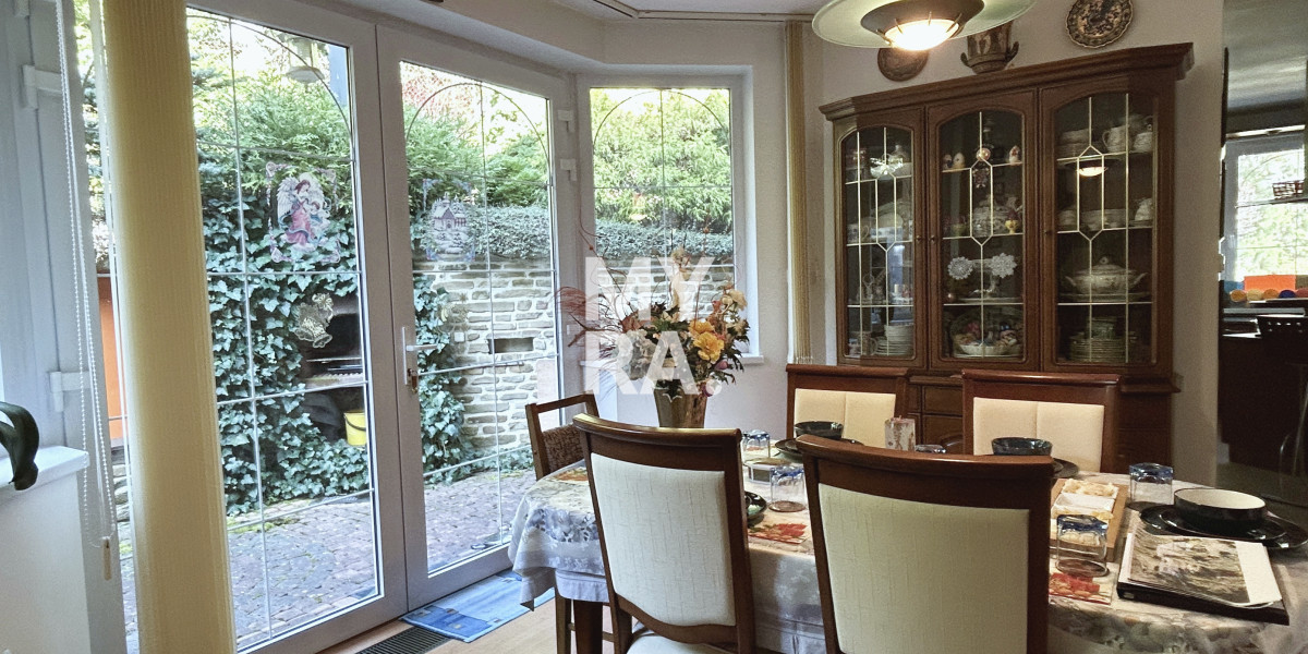 PREDAJ / Nadštandardná rodinná vila / Za Kalváriou, Prešov /tenisový kurt / krytý bazén