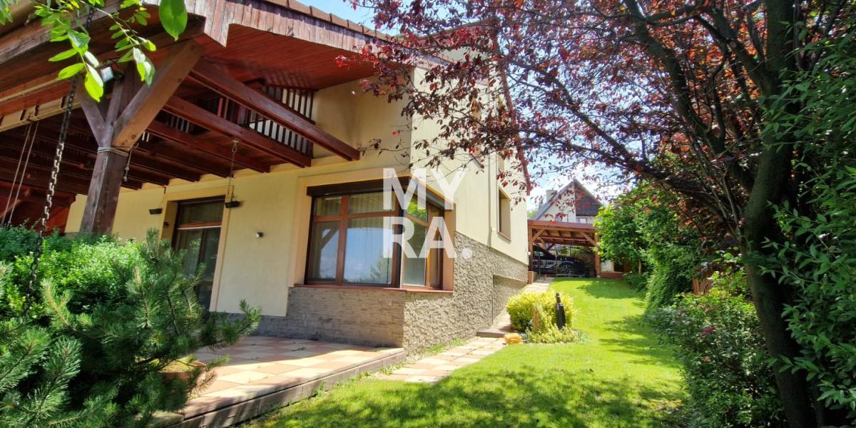 PREDAJ 6 izb. RD s bazénom / Prešov - Záborské