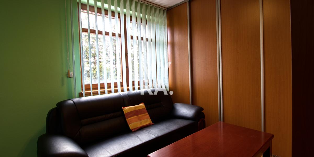 PREDAJ 6 izb. RD s bazénom / Prešov - Záborské