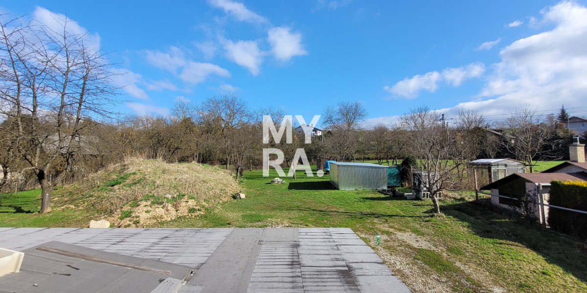 pozemok 2494 m2 so stavebným povolením v obci Obišovce - rezervované do 15.8.2024