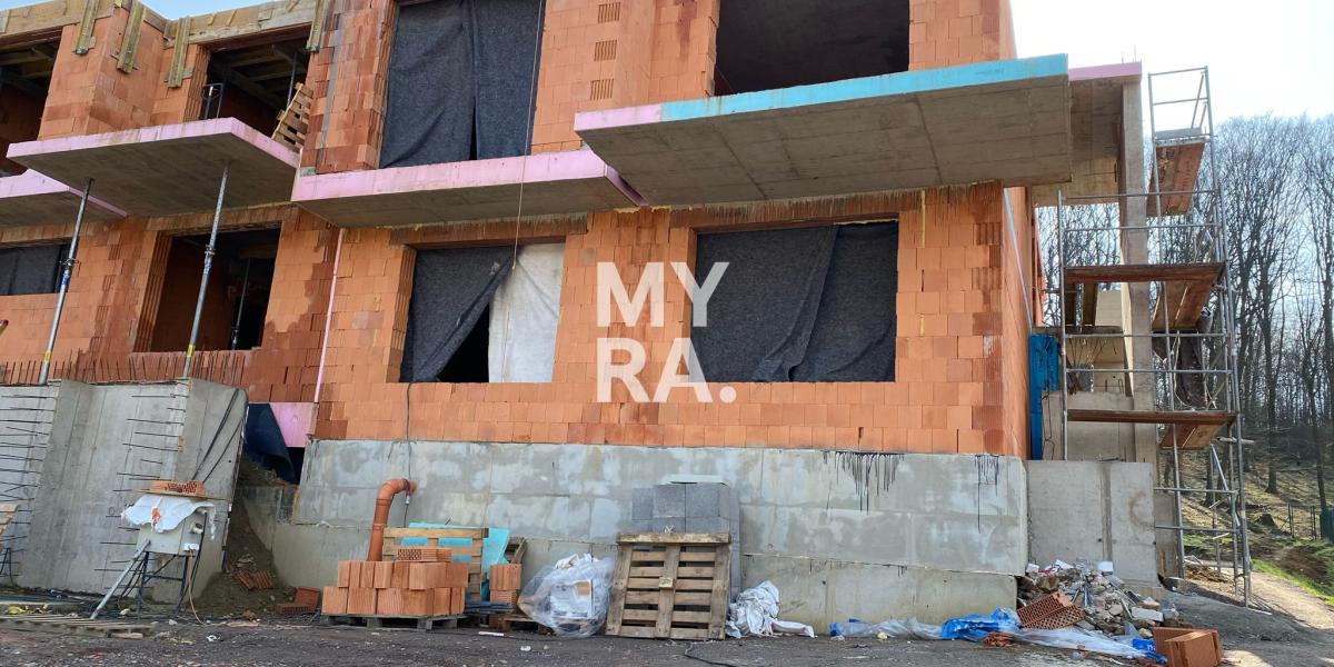 PREDAJ / dvoch novostavieb rodinných domov 226 m2 + pozemok 826 m2 | Veľký Šariš - Kanaš