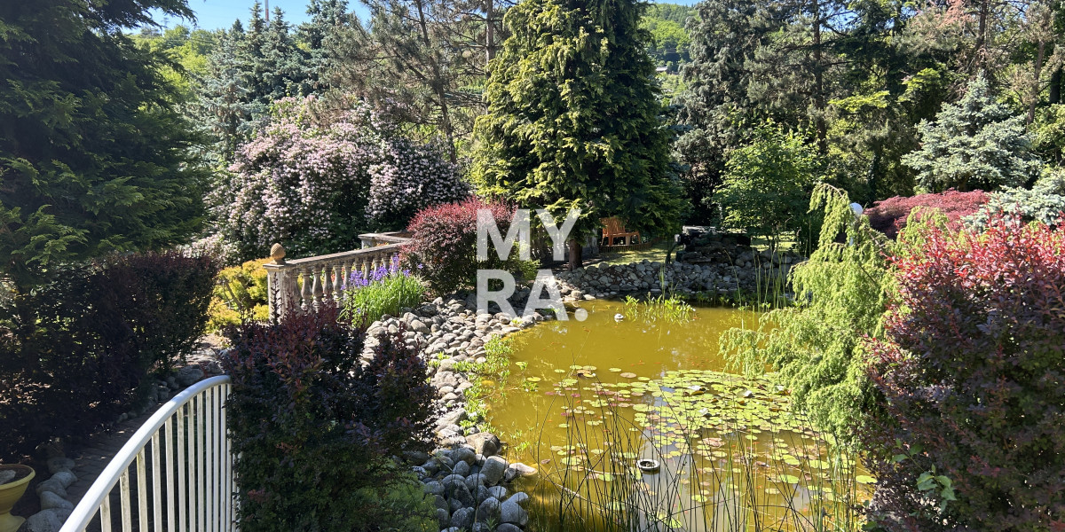 PREDAJ / Nadštandardná rodinná vila / Za Kalváriou, Prešov /tenisový kurt / krytý bazén