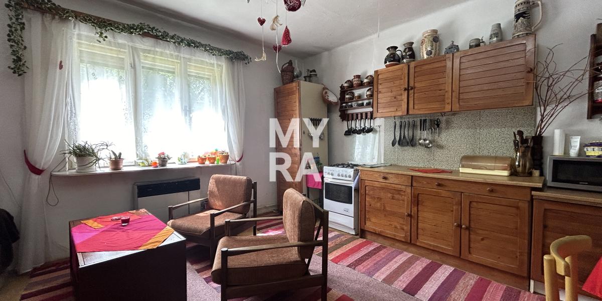 PREDAJ / starší rodinný dom s pozemkom 1950 m2 / Široké