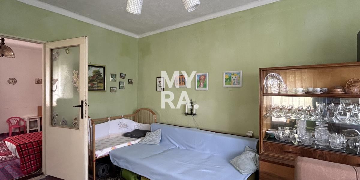 PREDAJ / starší rodinný dom s pozemkom 1950 m2 / Široké