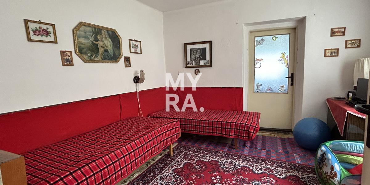 PREDAJ / starší rodinný dom s pozemkom 1950 m2 / Široké