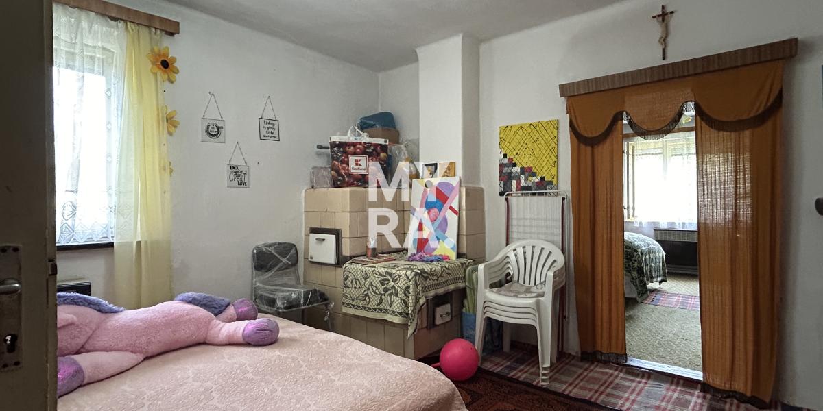 PREDAJ / starší rodinný dom s pozemkom 1950 m2 / Široké