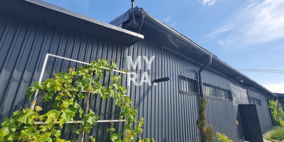 PRENÁJOM / výrobno-skladovací areál 890 m2 / Prešov