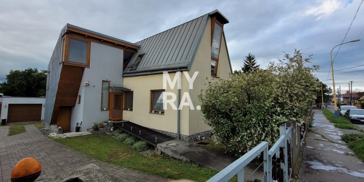 rodinný dom na Člnkovej ulici, ku Brody