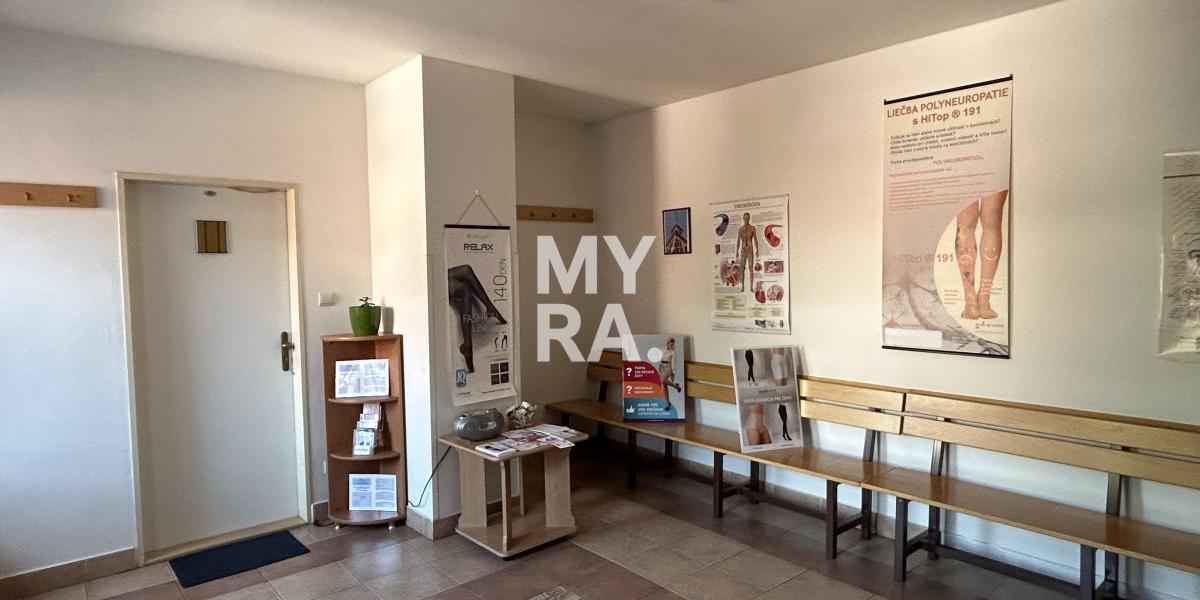 PREDAJ / historickej budovy Weberovho domu v Prešove