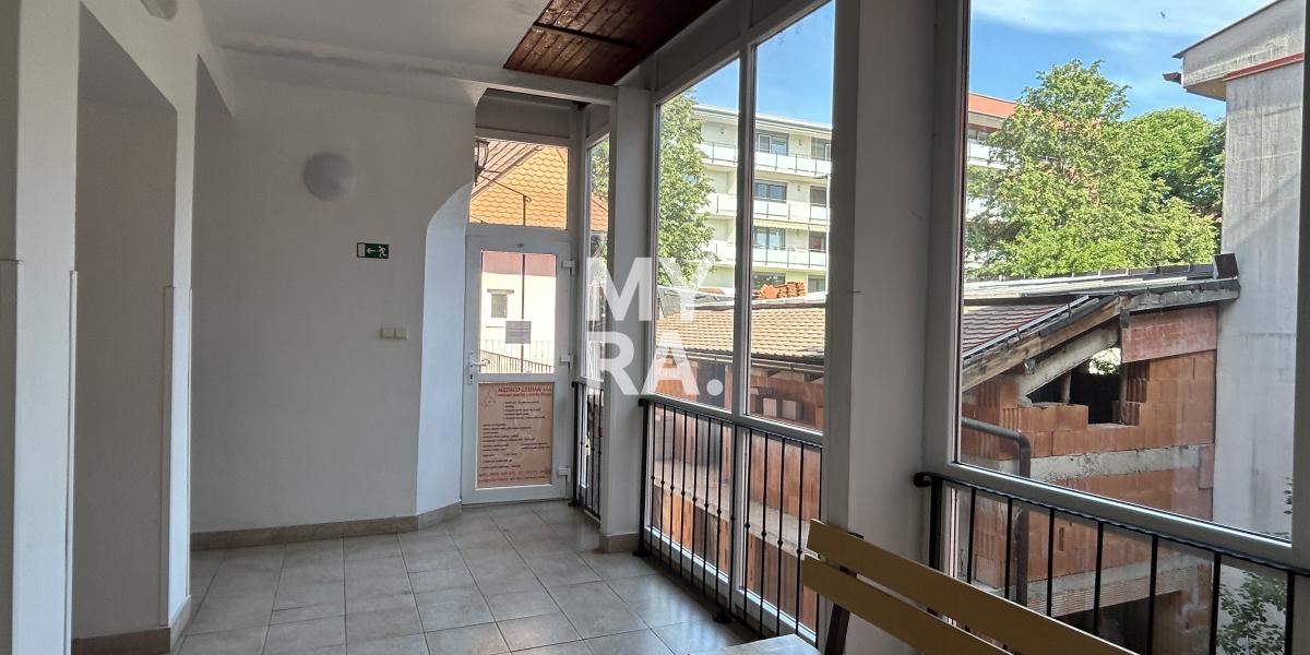 PREDAJ / historickej budovy Weberovho domu v Prešove