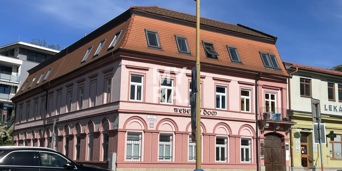 PREDAJ / historickej budovy Weberovho domu v Prešove