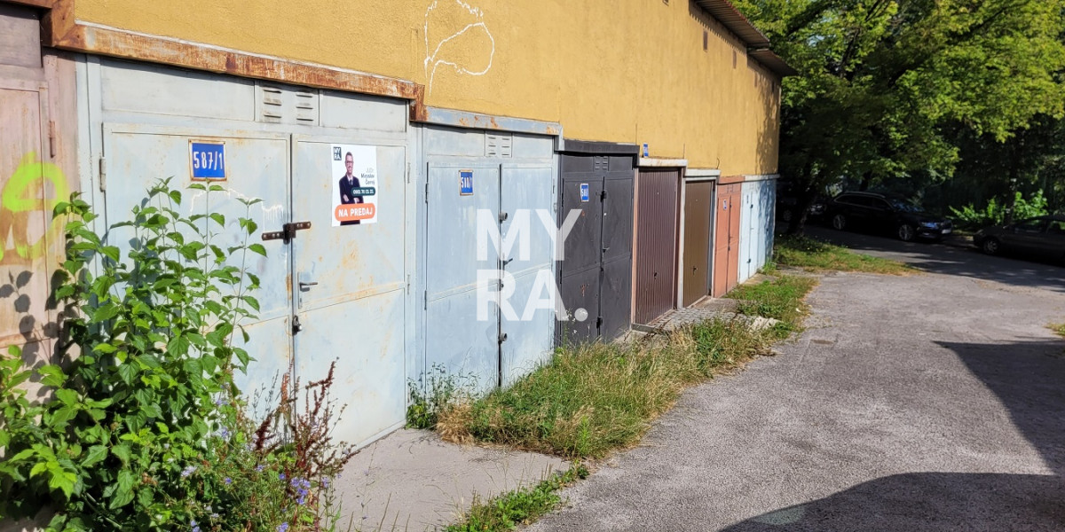 garáž na Belanskej ulici
