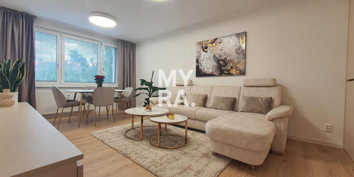 4 izbový byt s 2 loggiami a 2 kúpeľňami, 104m2