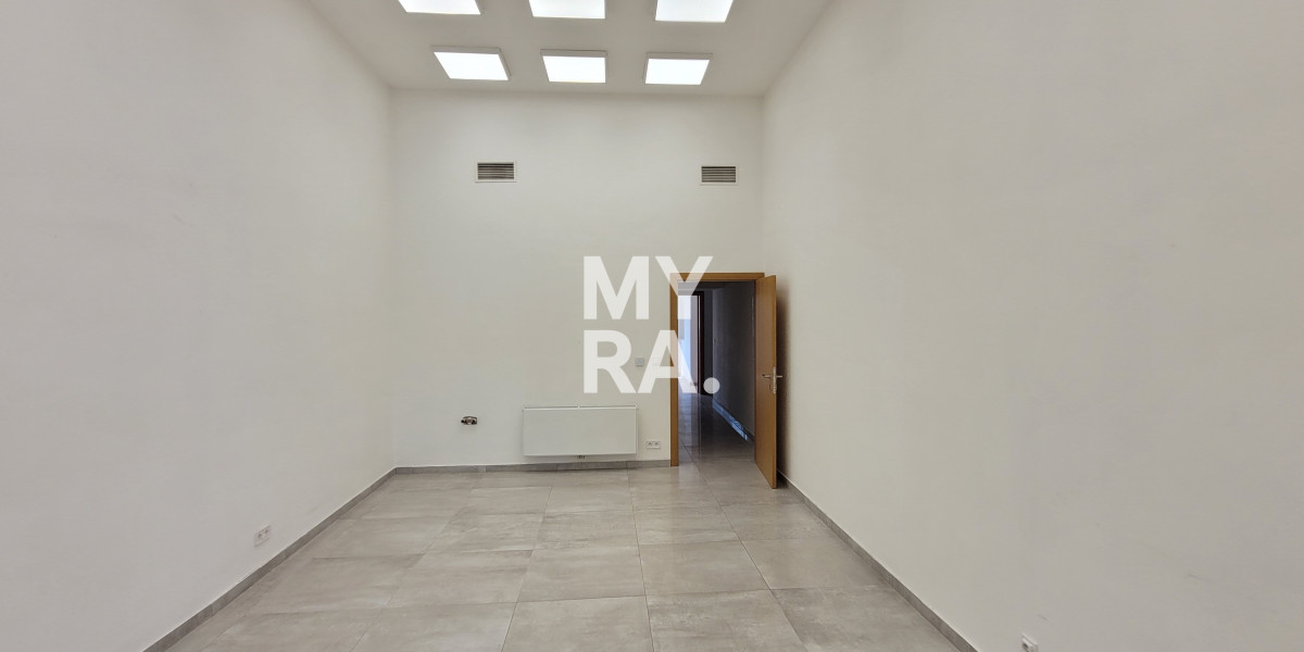 Nebytový priestor, prízemie, 2x parkovanie, 94 m2, klimatizácia, Baštová ulica, centrum mesta