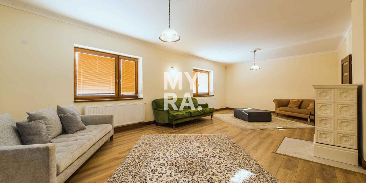 NOVÁ CENA ! / Rodinný dom aj na podnikanie / Kračúnovce 25 km od Prešova