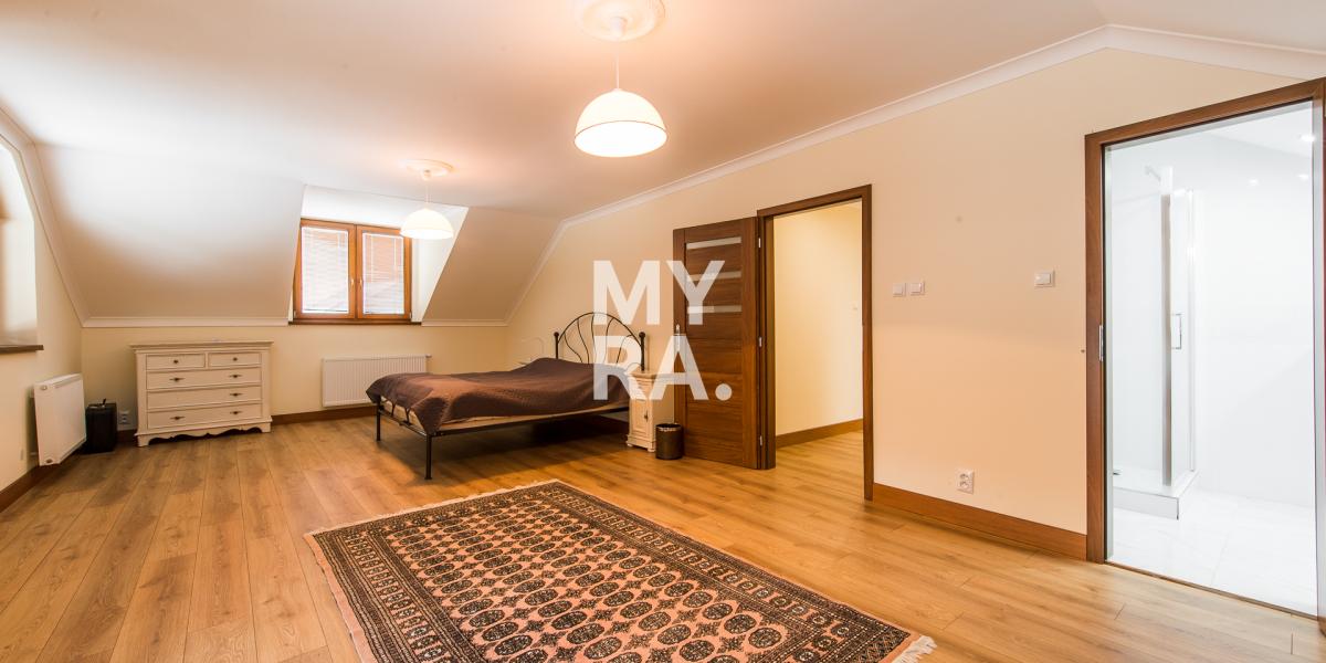 NOVÁ CENA ! / Rodinný dom aj na podnikanie / Kračúnovce 25 km od Prešova