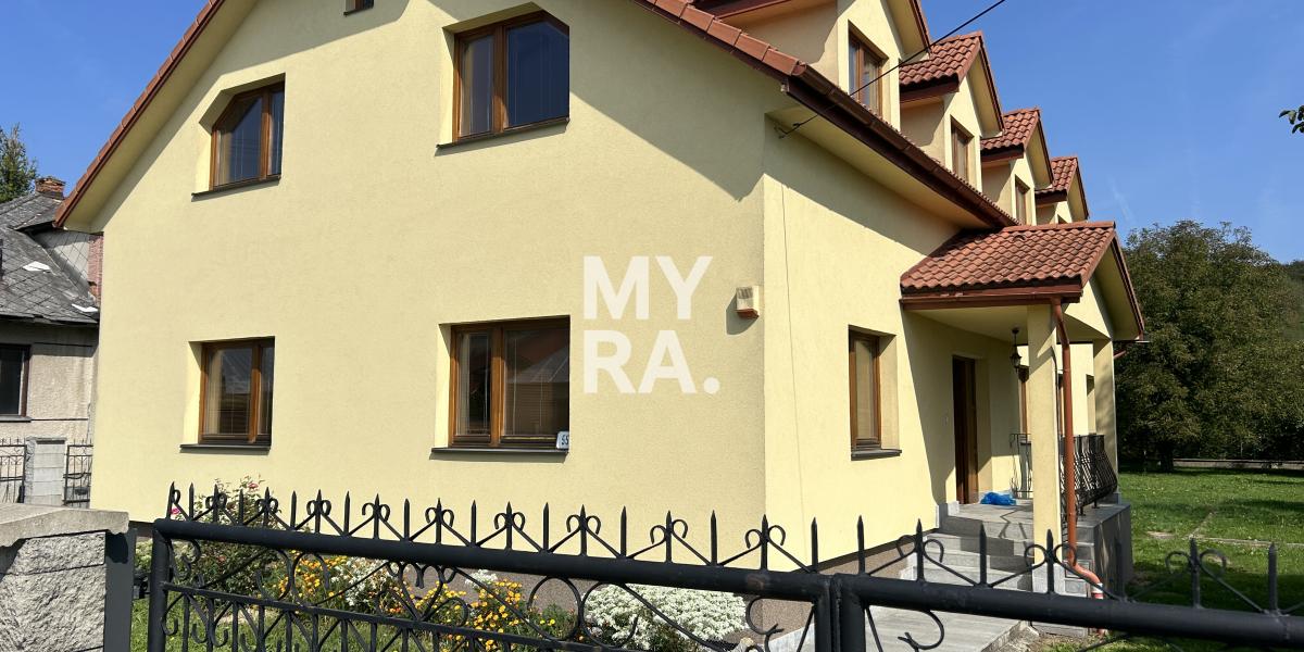 NOVÁ CENA ! / Rodinný dom aj na podnikanie / Kračúnovce 25 km od Prešova