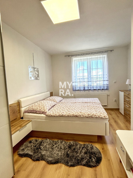 PRENÁJOM / 4-izbový mezonet 133 m2 s dvoma balkónmi / Vysoké Tatry