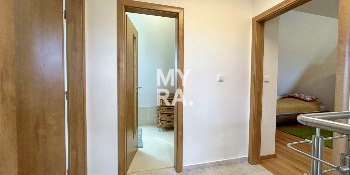 PRENÁJOM / 4-izbový mezonet 133 m2 s dvoma balkónmi / Vysoké Tatry