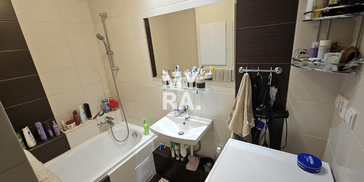 Na predaj 2 izbový byt