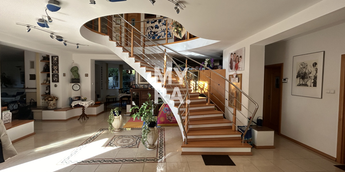 PREDAJ / Rodinná vila 479 m2 / Za Kalváriou, Prešov