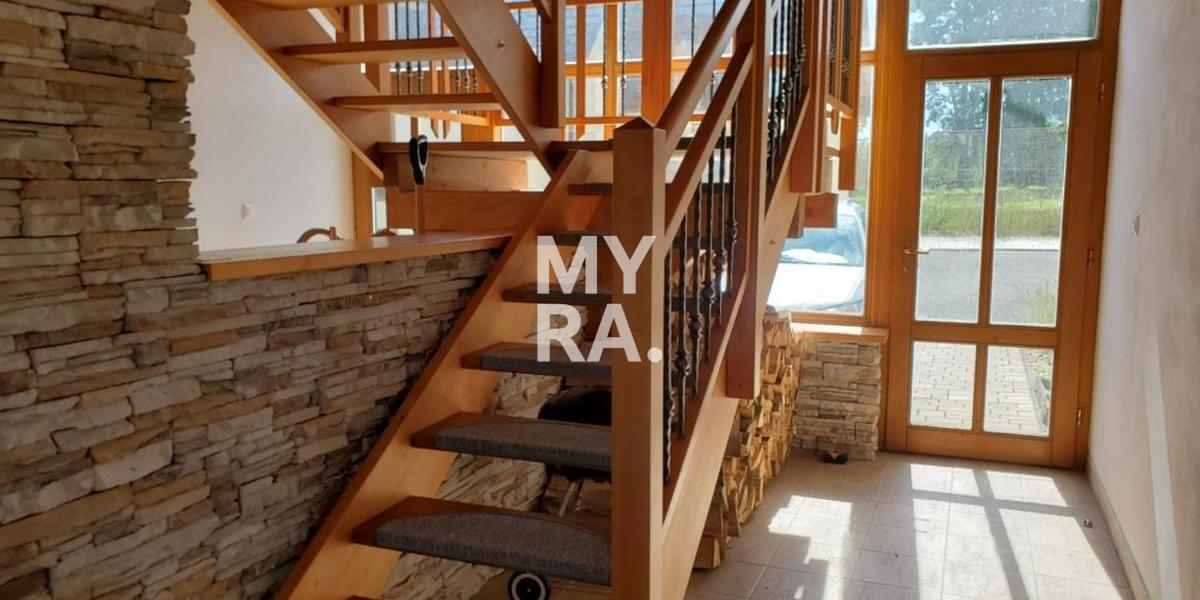 PRENÁJOM / 2-izbový apartmán 65 m2 so zimnou terasou / Vysoké Tatry