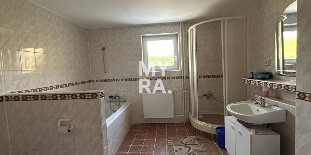 Dvojgeneračný Rodinný dom s pozemkom 2664m2 v obci Jarovnice