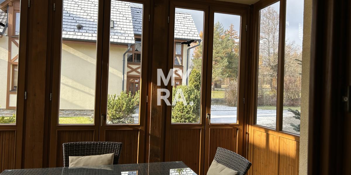 PRENÁJOM / 2-izbový apartmán 65 m2 so zimnou terasou / Vysoké Tatry