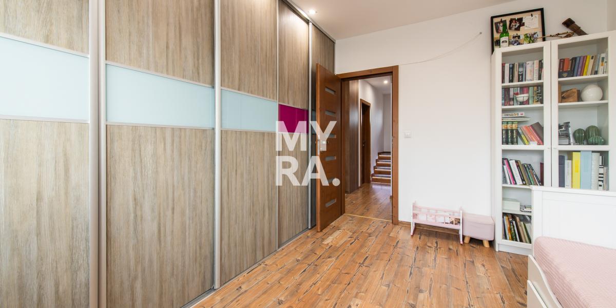 PREDAJ: 4-izbový nadštandardný mezonetový byt, 112 m², 2 kúpeľne, Budovateľská ulica, Prešov