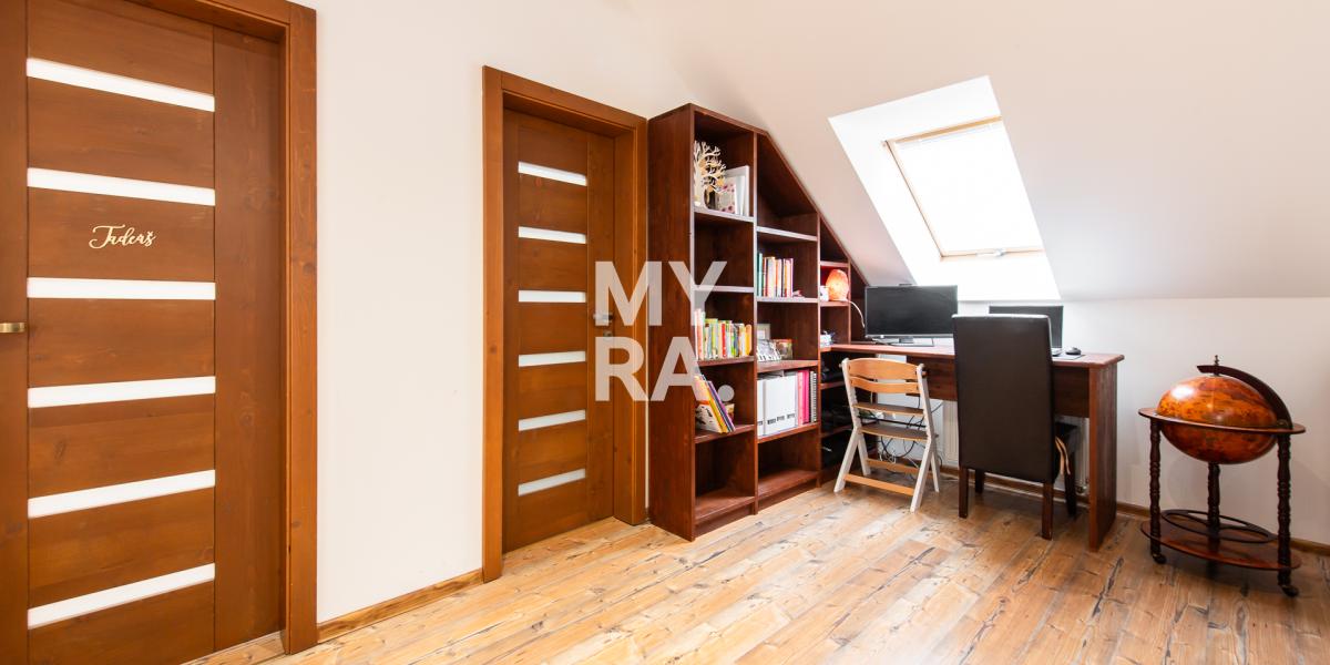 PREDAJ: 4-izbový nadštandardný mezonetový byt, 112 m², 2 kúpeľne, Budovateľská ulica, Prešov