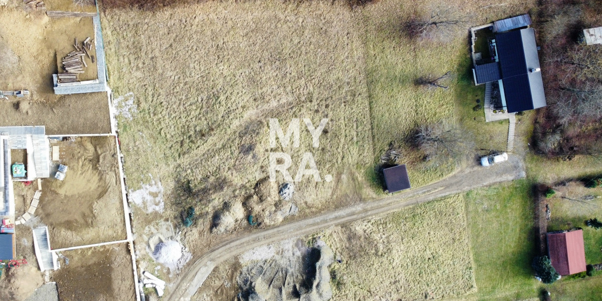 Na predaj stavebný pozemok s projektom 2500  m2, ul. Broskyňová, Prešov