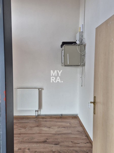 PRENÁJOM / obchodné priestory 240 m2 / ul. Sabinovská, Prešov