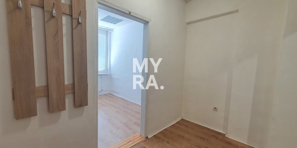 Kancelária s umývadlom 14,65m2 Kukučínova - Prenájom