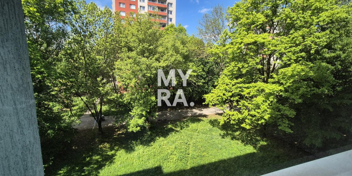 Na prenájom 3-izbový byt v tichej a zelenej časti Prešova (sídlisko III – Prostějovská)