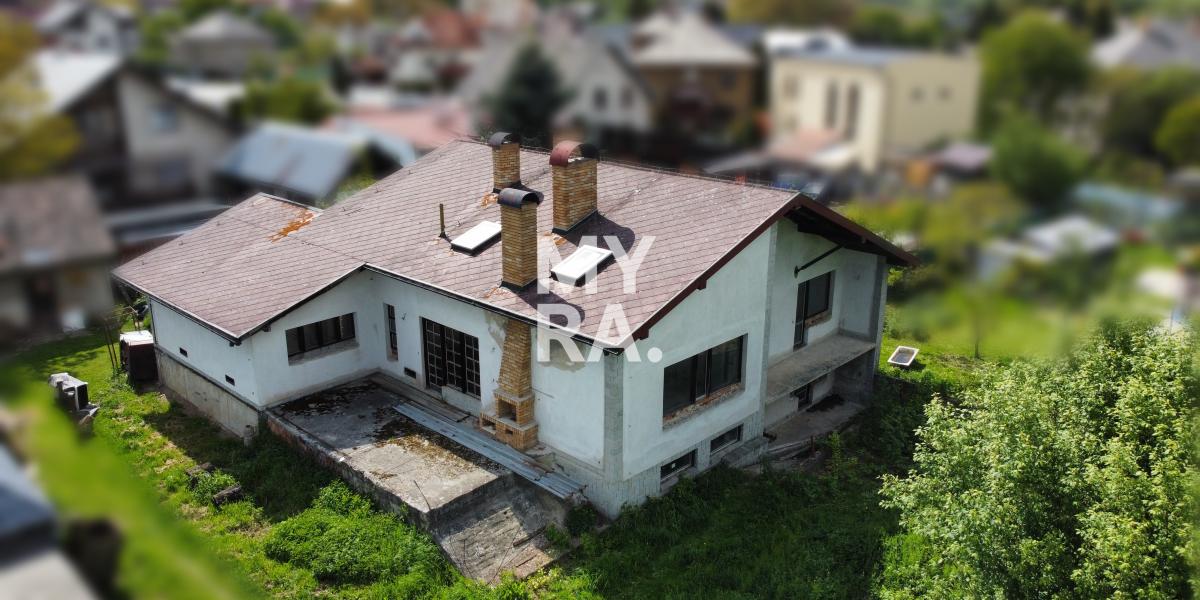 Skolaudovaný, komfortne riešený rodinný dom v štádiu holodom.