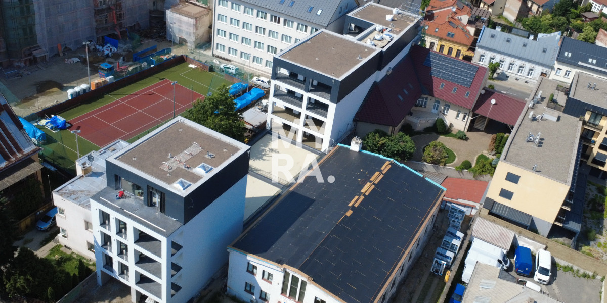 Priestranný 4 izbový byt + terasa + garážové státie vo výnimočnej lokalite pri mestskom parku v Košiciach.