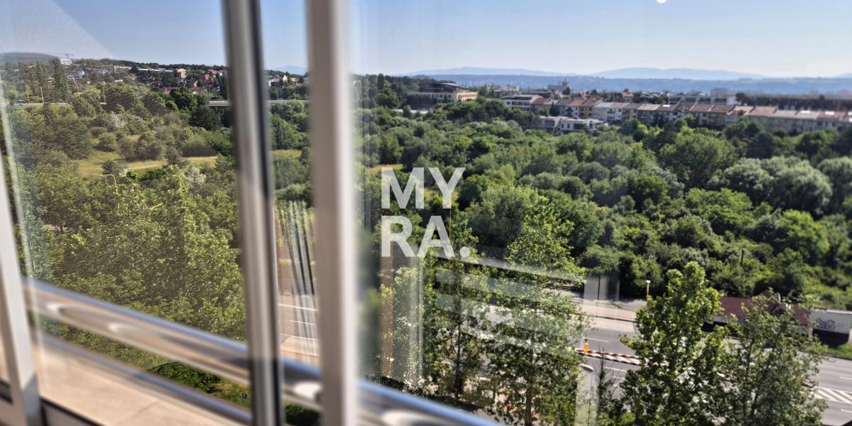 Prenájom 3-izb. bytu s loggiou – Košice KVP, Dénešová