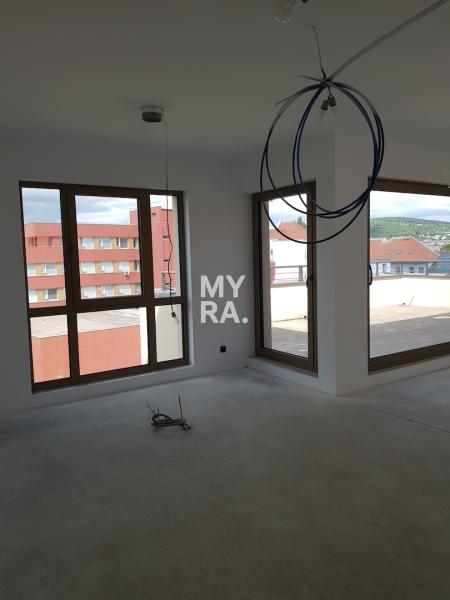 Nadštandardný 2-izbový byt 5.02 s veľkou terasou v novostavbe v centre Košíc