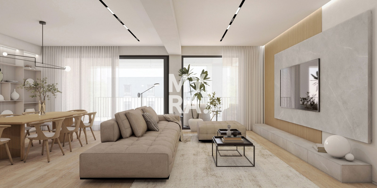 Priestranný 4 izbový byt + terasa + garážové státie vo výnimočnej lokalite pri mestskom parku v Košiciach.