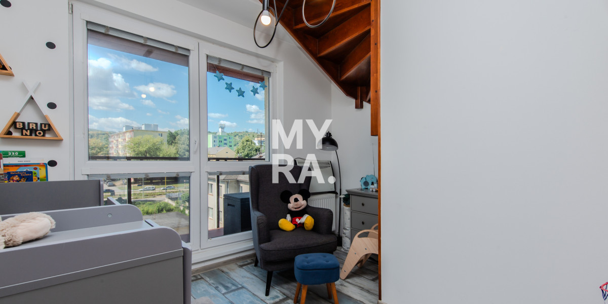 Štýlový 2-izbový mezonetový byt s dvoma balkónmi – blízko centra, Prešov